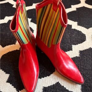 Red Pointed-Toe Ankle Rain Boots with Multicolor Striped Shaft